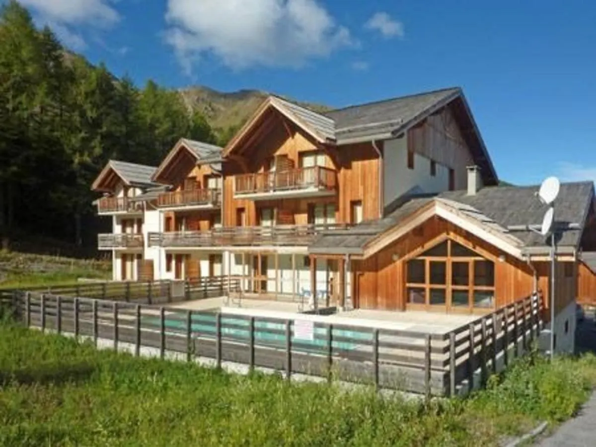 Appartement Standing Aux Orres 1800 Avec Piscine, Sauna, Hammam, Wifi, Animaux Admis - Fr-1-322-32 Les Orres Apartment